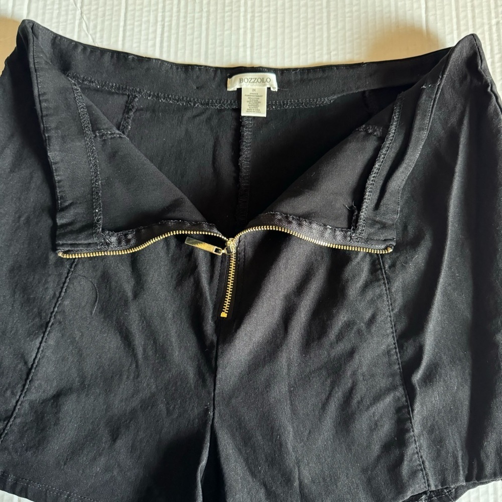 Plus gold zip front short - Picture 2 of 5